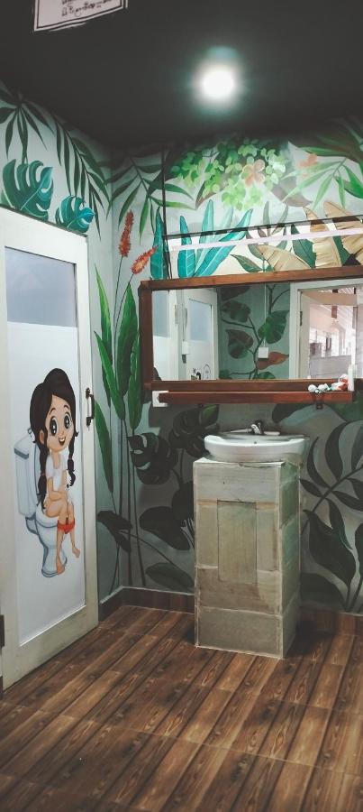 Tara Hostel Batununggul Eksteriør billede