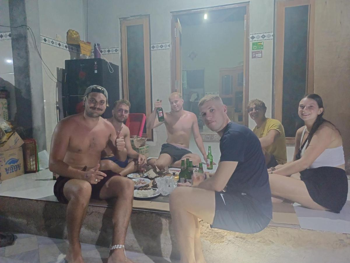 Tara Hostel Batununggul Eksteriør billede